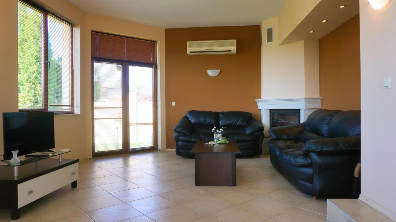 Вила Ваня - Villa Vania Bŭlgarevo Extérieur photo
